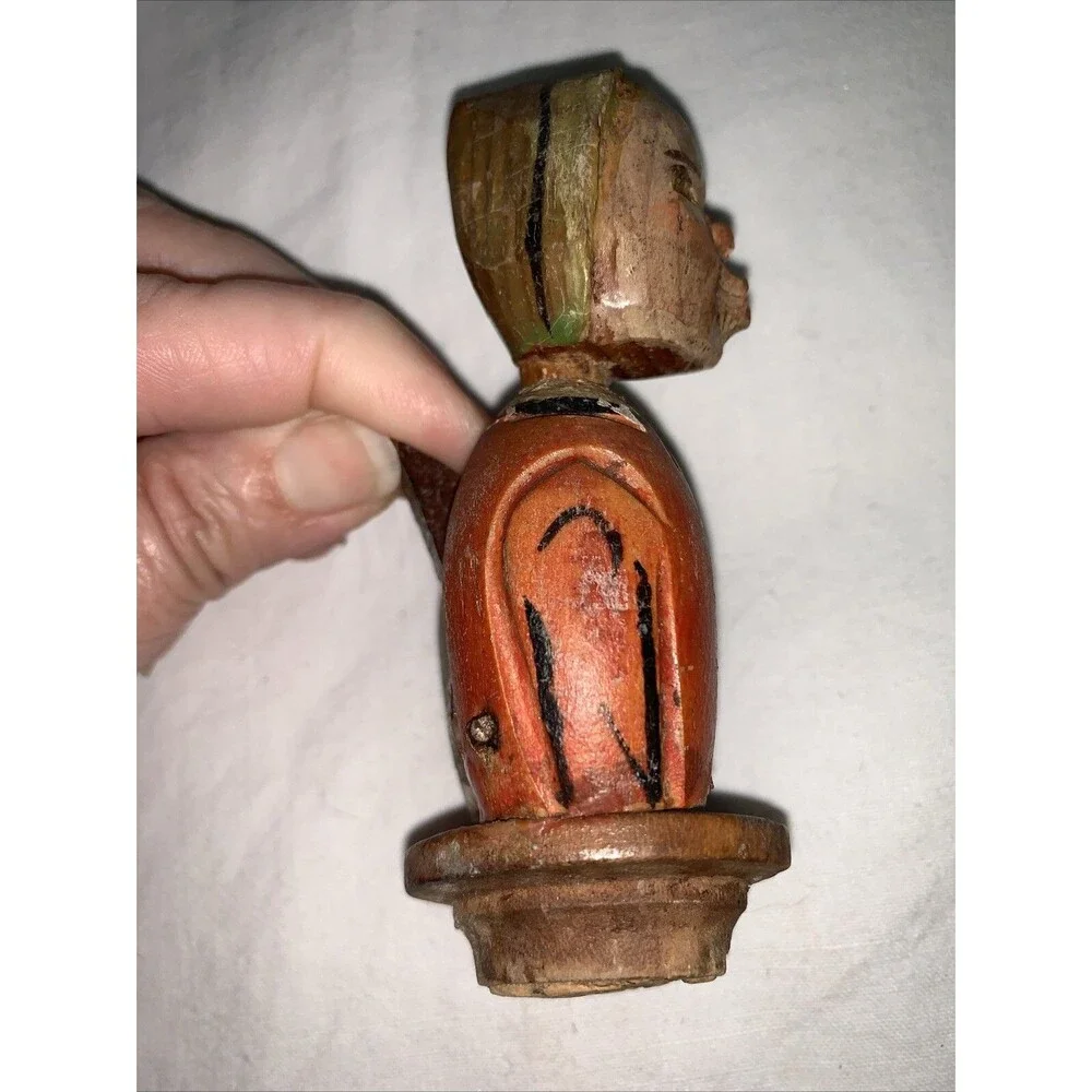 Vintage Hand Carved Mechanical Bottle Stopper Kissing Couple Wood Folk Art FLAWS